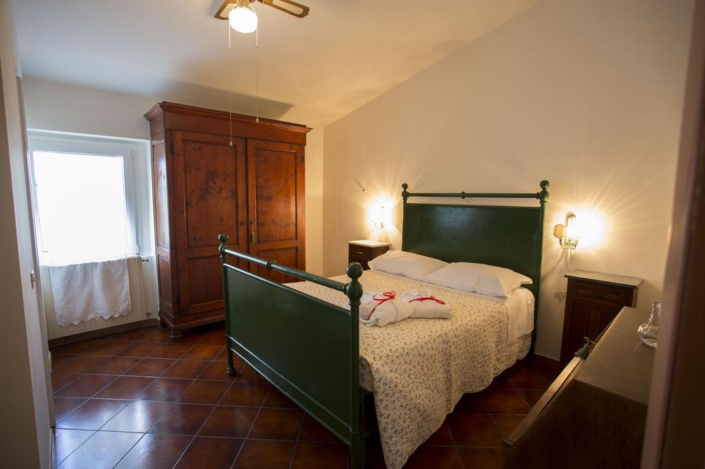 Il Mugello B&B Викио Екстериор снимка